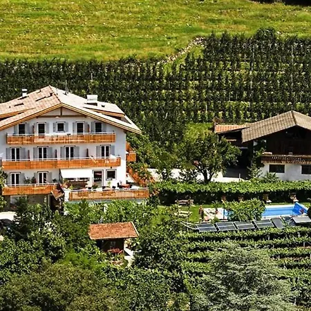 Panorama Residence Rebgut Schenna Exterior photo